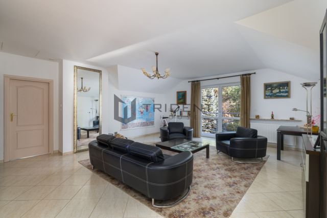 dom wolnostojący, 7 pokoi Łoś. Zdjęcie 12