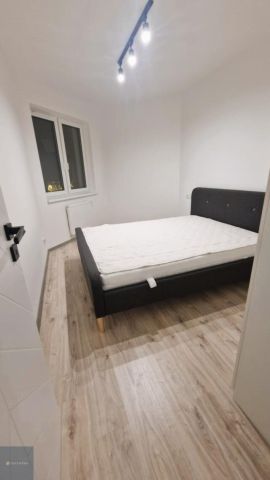 Mieszkanie 3-pokojowe Gliwice, ul. Karola Dickensa. Zdjęcie 3