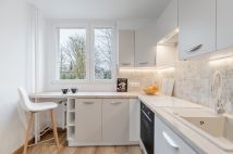 Mieszkanie 3-pokojowe Dzierżoniów, os. Jasne. Zdjęcie 3