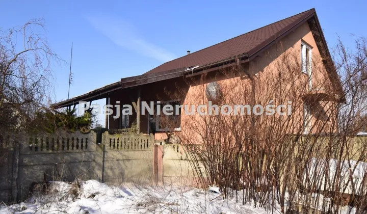 dom wolnostojący, 5 pokoi Radzanowo, ul. Płocka