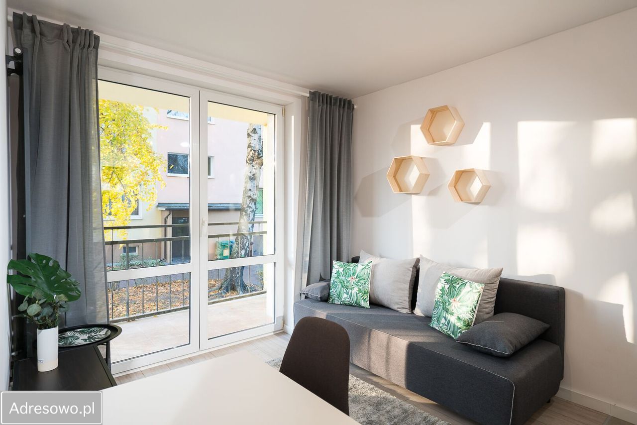 Mieszkanie 4-pokojowe Warszawa Ochota, ul. Karola Dickensa. Zdjęcie 1