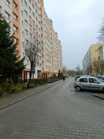 Mieszkanie 3-pokojowe Kielce Sady, ul. Nowowiejska. Zdjęcie 1