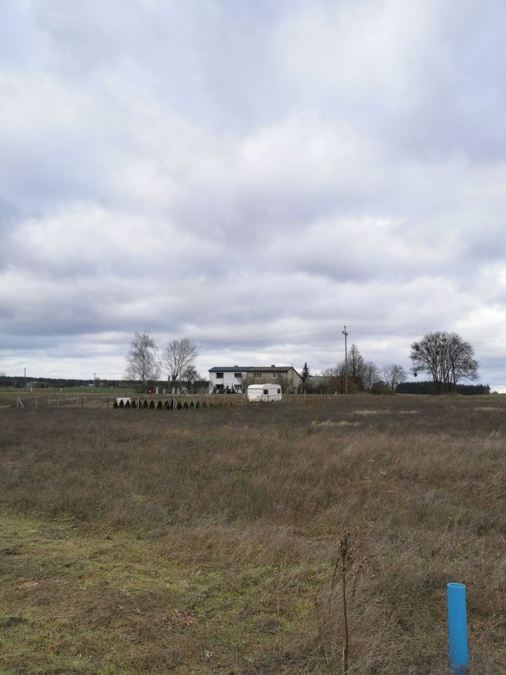 Działka budowlana Stronno. Zdjęcie 3