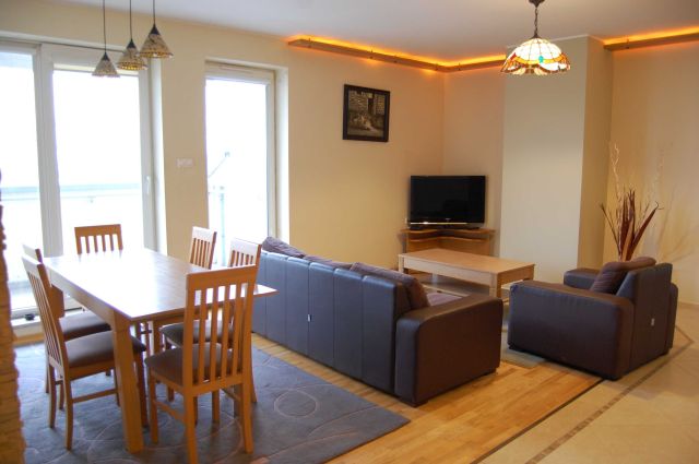 Mieszkanie 4-pokojowe Poznań Rataje. Zdjęcie 1