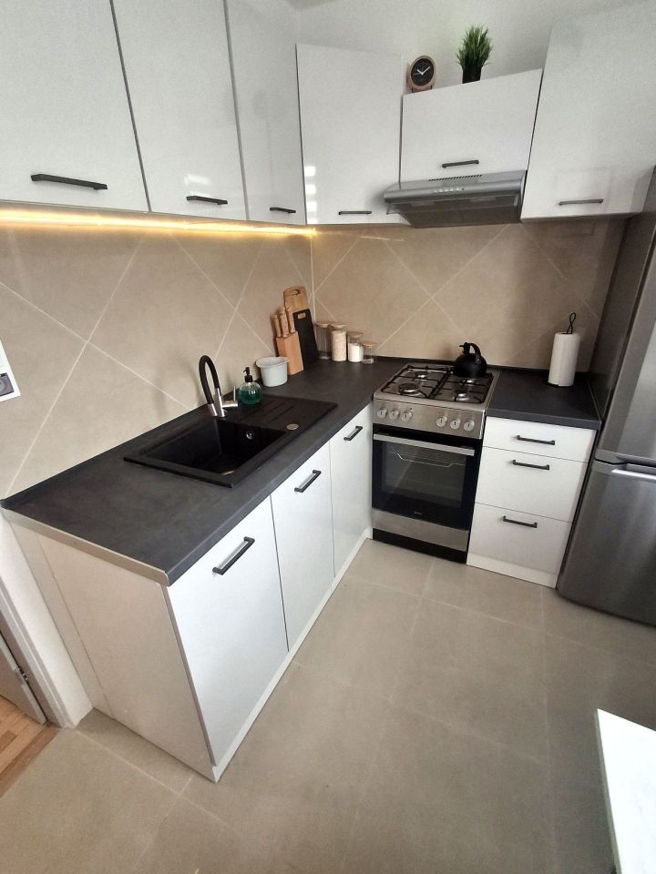 Mieszkanie 3-pokojowe Kielce, ul. marsz. Józefa Piłsudskiego. Zdjęcie 4