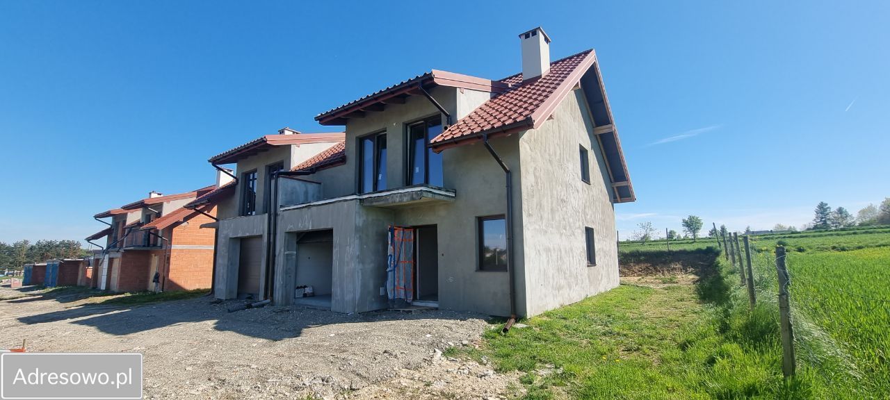 bliźniak, 5 pokoi Dąbrowa