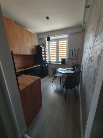 Mieszkanie 2-pokojowe Pionki Centralna Kolonia, ul. Stefana Żeromskiego. Zdjęcie 1