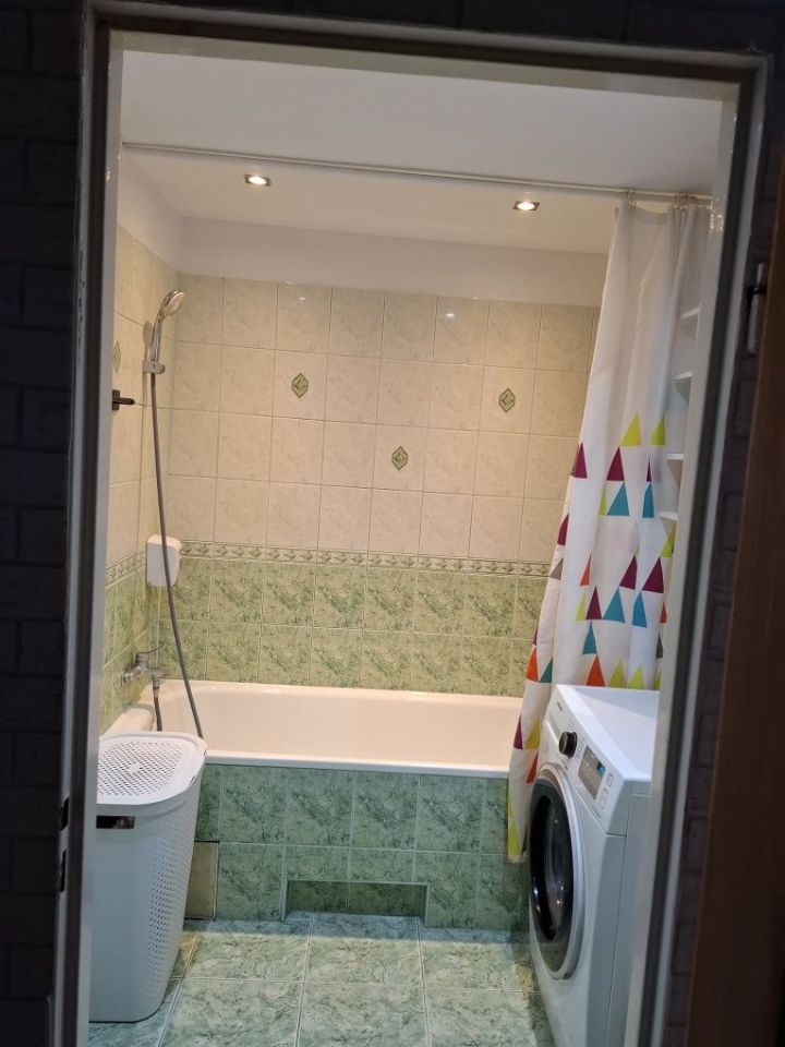 Mieszkanie 3-pokojowe Zagrody. Zdjęcie 4