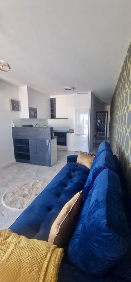 Mieszkanie 3-pokojowe Ostrów. Zdjęcie 3