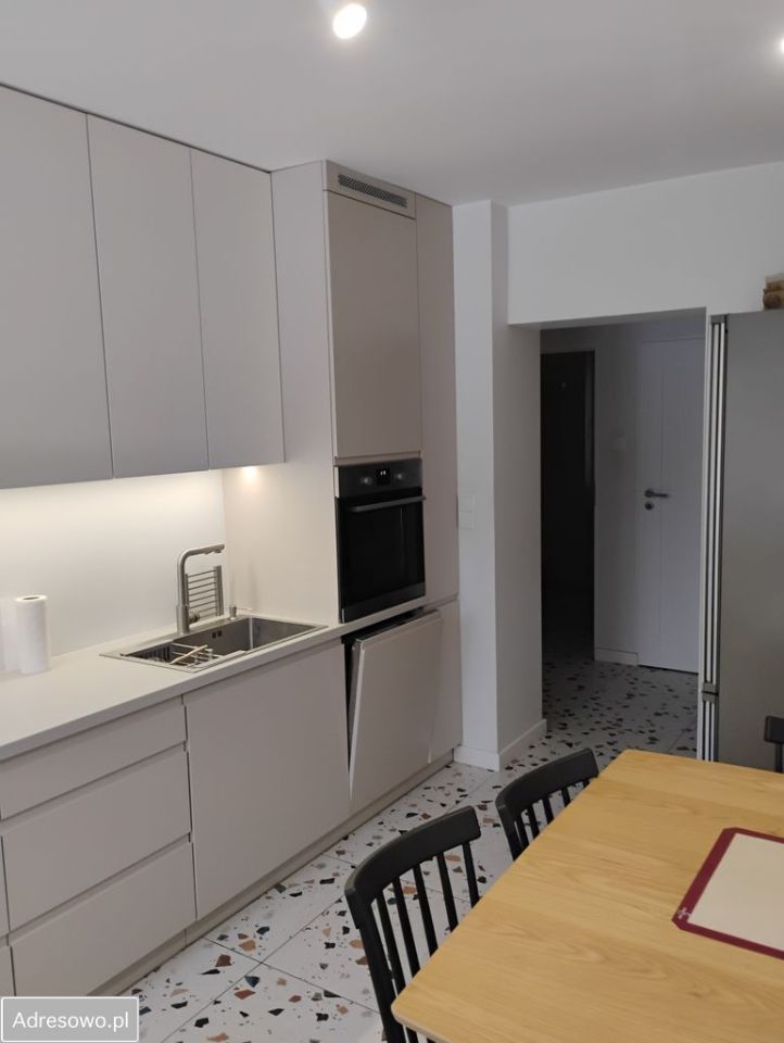 Mieszkanie 3-pokojowe Tomaszów Mazowiecki. Zdjęcie 11