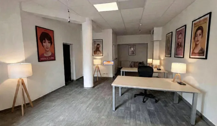 Lokal Kraków Podgórze, pl. Bohaterów Getta