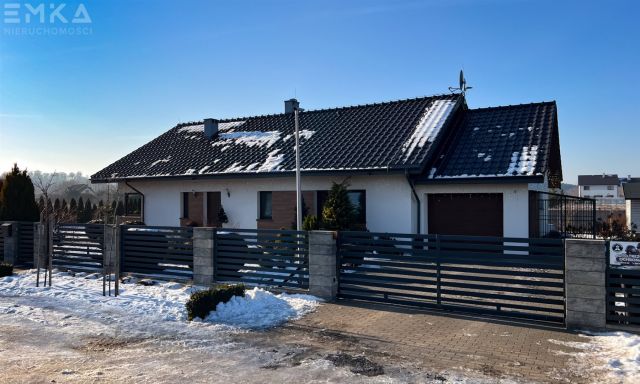 dom wolnostojący, 4 pokoje Podole. Zdjęcie 37