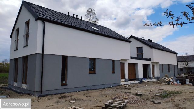 bliźniak, 6 pokoi Baszkówka, ul. Słoneczna. Zdjęcie 1