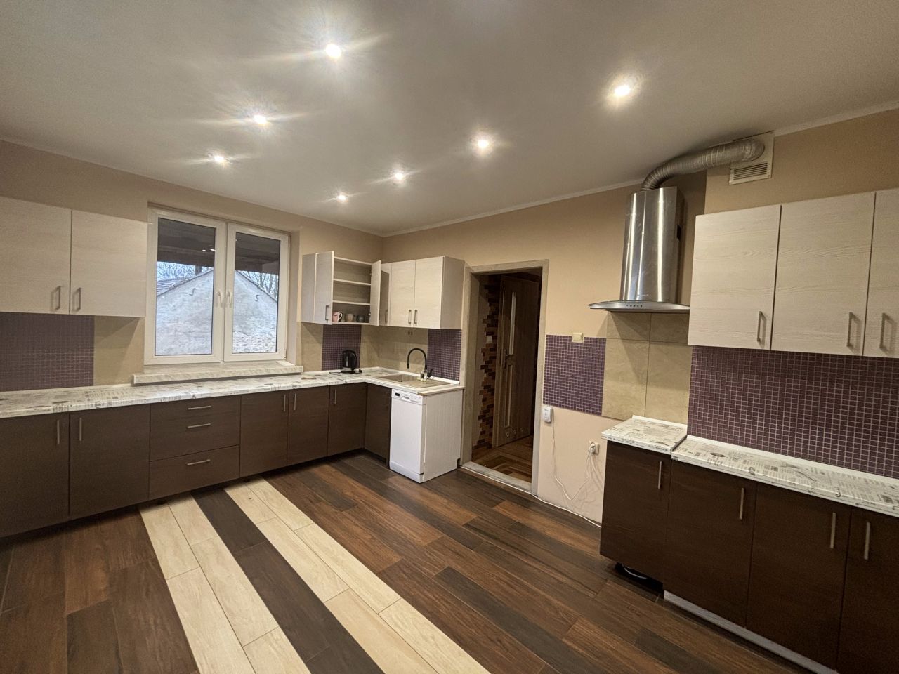 dom wolnostojący, 3 pokoje Wąglany. Zdjęcie 7