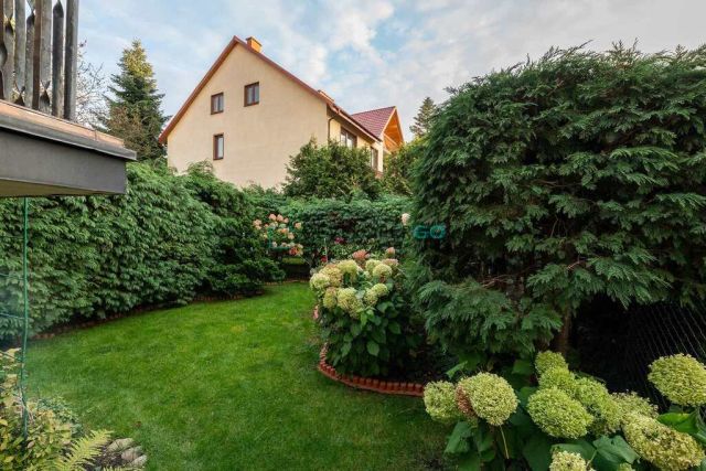 dom szeregowy, 7 pokoi Ostrołęka, ul. Marii Korzeniowskiej. Zdjęcie 13