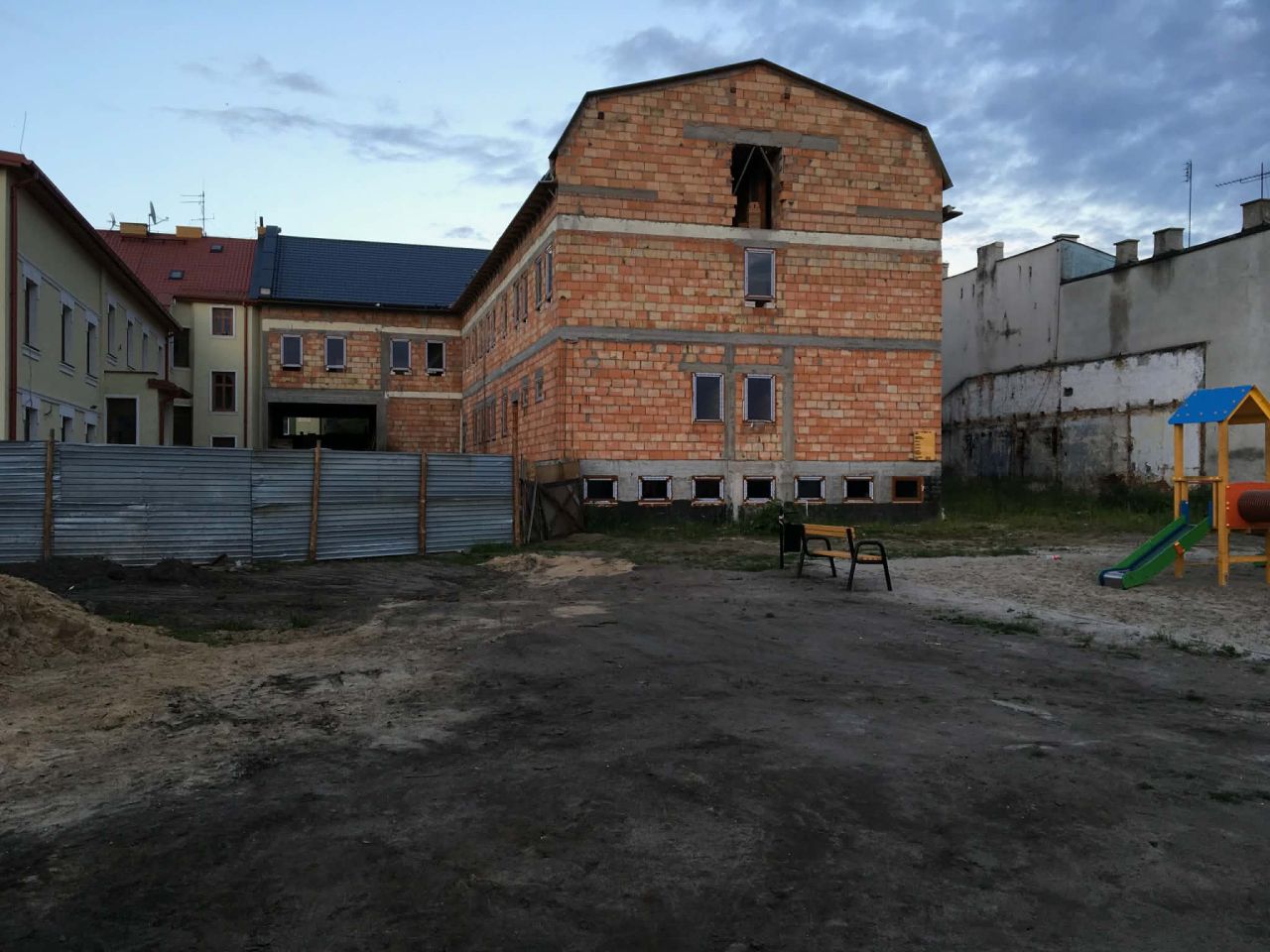 kamienica, 20 pokoi Gostynin, ul. 3 Maja. Zdjęcie 4