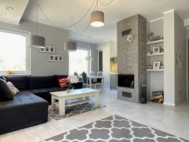 dom wolnostojący, 6 pokoi Czarne Błoto, ul. Zielna. Zdjęcie 10