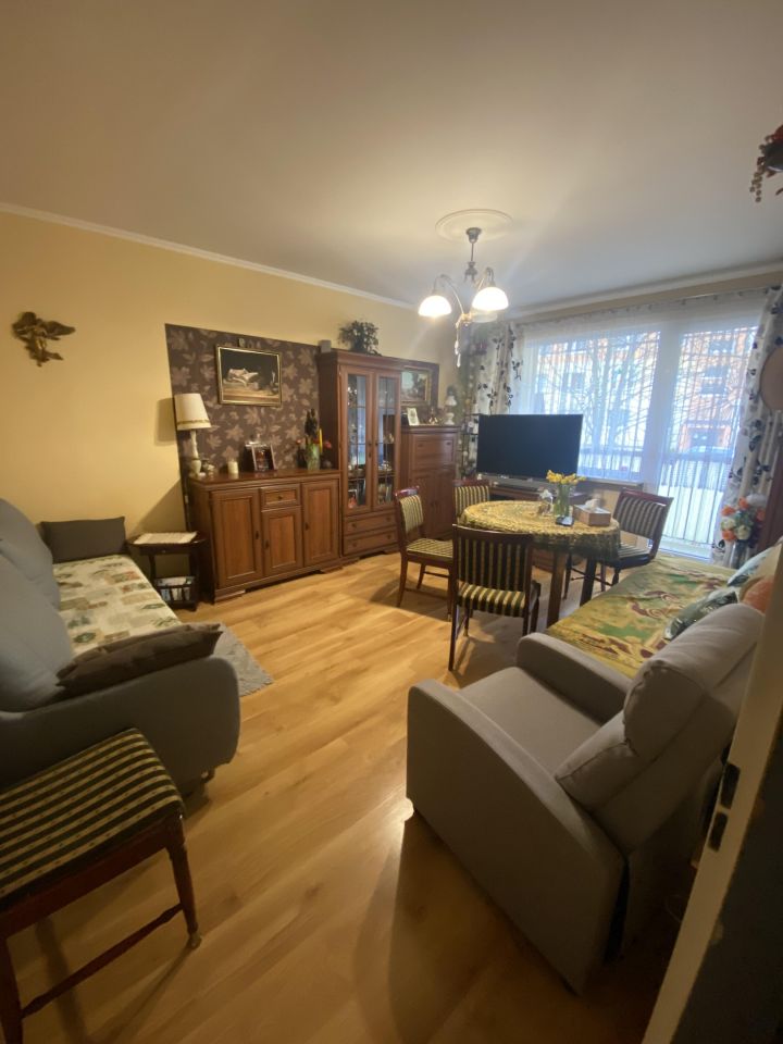 Mieszkanie 3-pokojowe Gdynia Karwiny, ul. Buraczana. Zdjęcie 1