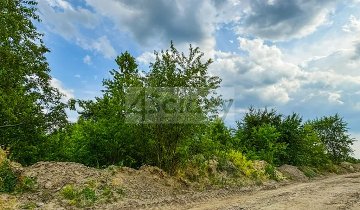 Działka budowlana Szczęsne