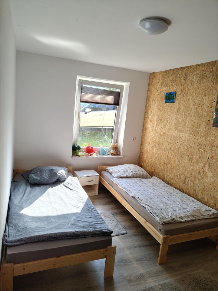 bliźniak, 4 pokoje Lisy, Lisy. Zdjęcie 10