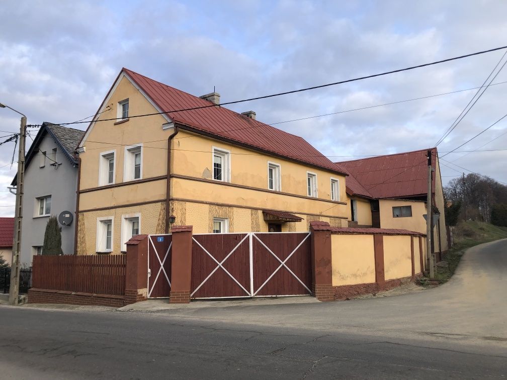 dom wolnostojący, 4 pokoje Lisięcice. Zdjęcie 1