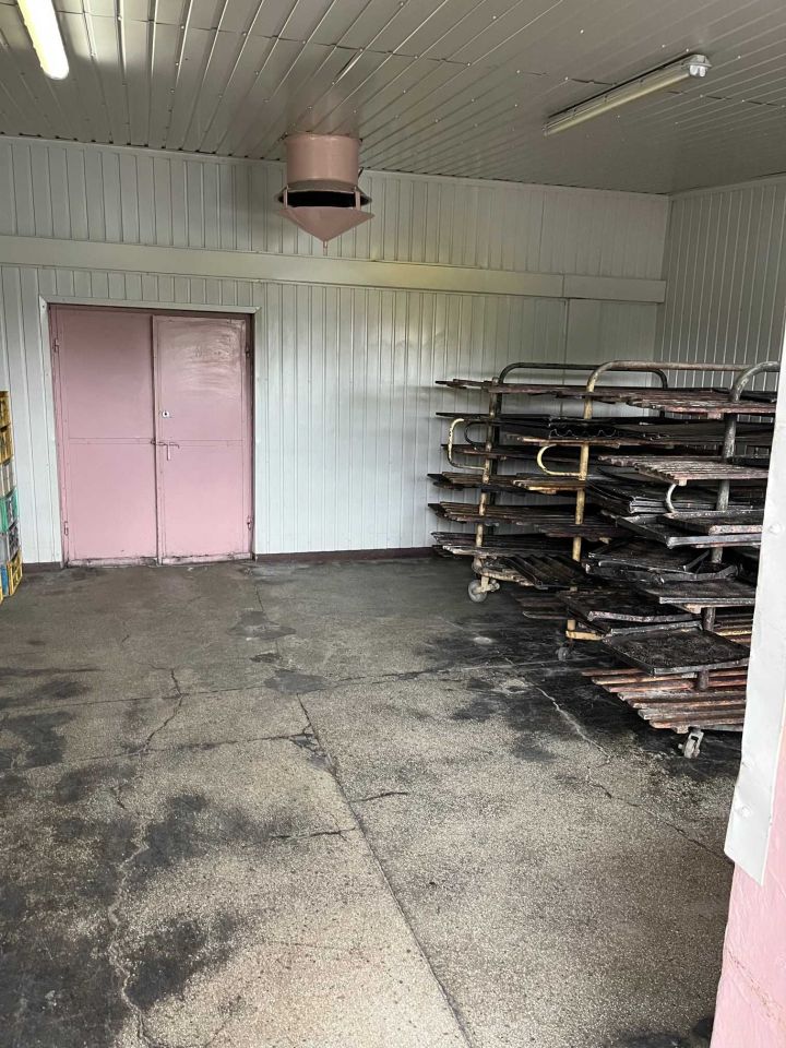 Hala/magazyn Trzciana. Zdjęcie 3