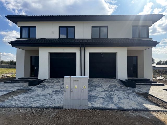 bliźniak, 5 pokoi Piotrków Trybunalski, ul. Michałowska. Zdjęcie 1