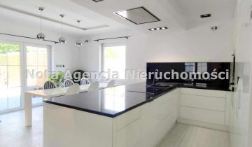 dom wolnostojący, 7 pokoi Wałbrzych Konradów