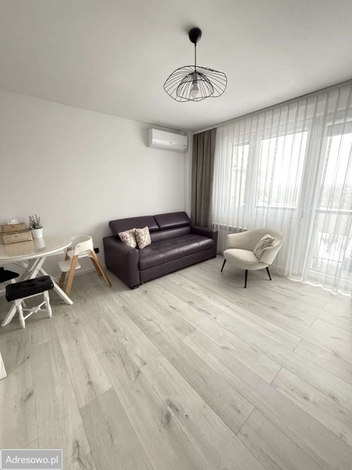 Mieszkanie 3-pokojowe Kraków Mistrzejowice, os. Złotego Wieku. Zdjęcie 4