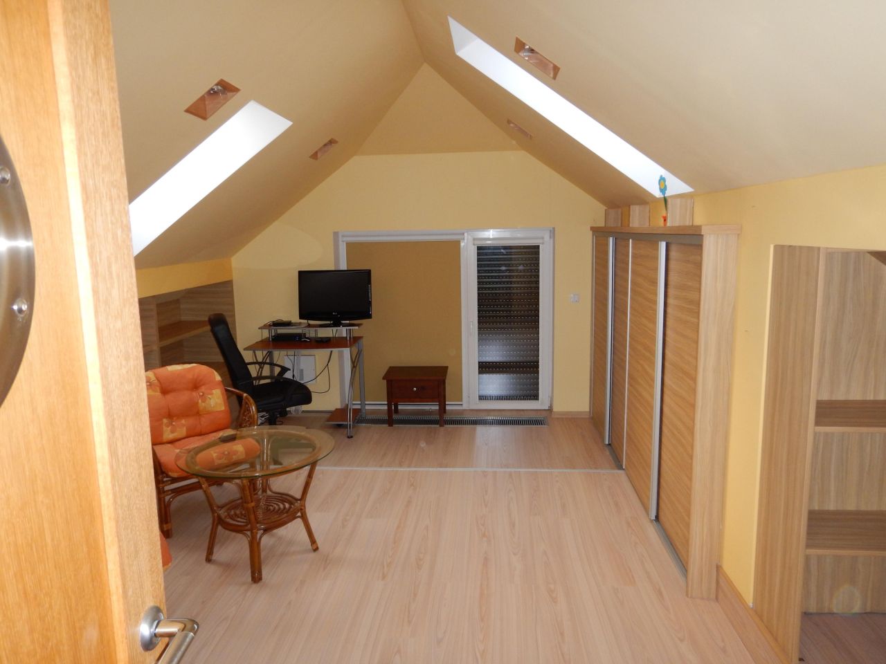 dom wolnostojący, 2 pokoje Lubajny. Zdjęcie 15