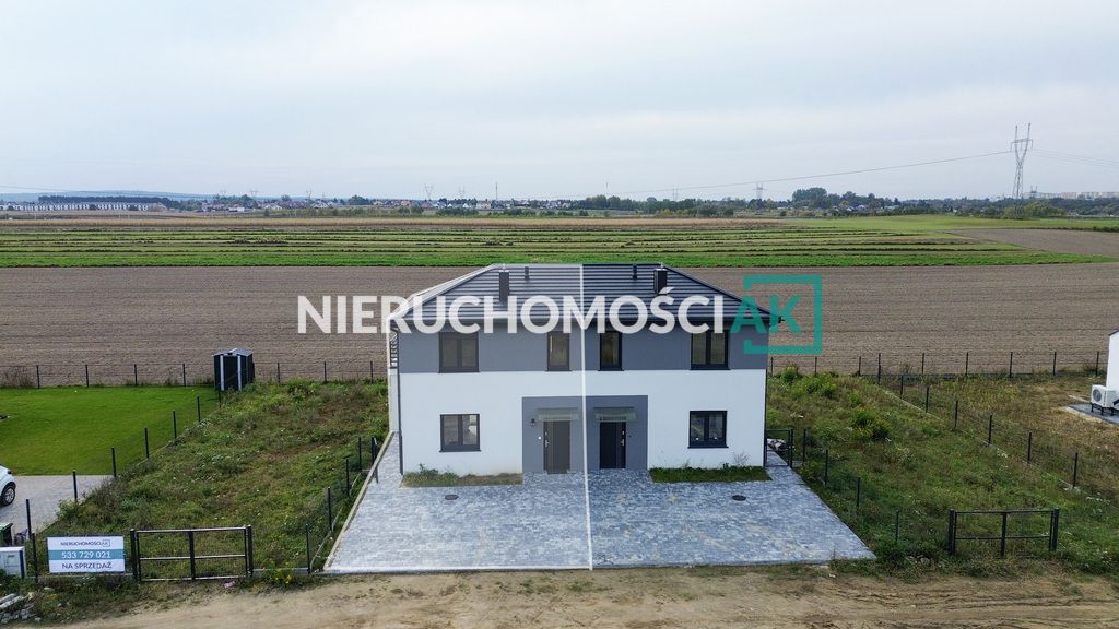 bliźniak, 3 pokoje Wola Podłężna, ul. Pigwowa. Zdjęcie 2