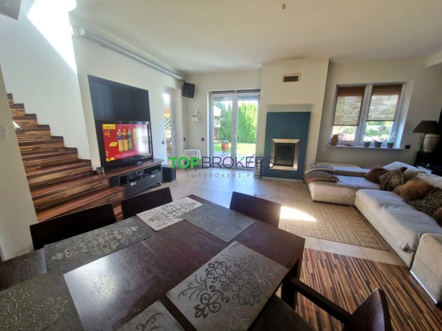 dom szeregowy, 4 pokoje Warszawa Białołęka. Zdjęcie 1