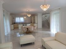 dom wolnostojący, 4 pokoje Bobrowiec, ul. Bajeczna. Zdjęcie 2