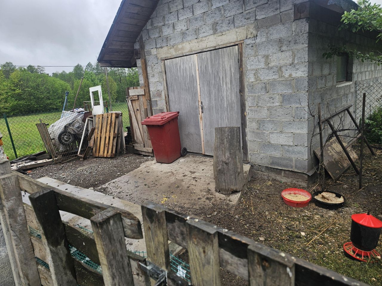dom wolnostojący, 2 pokoje Sielec. Zdjęcie 19