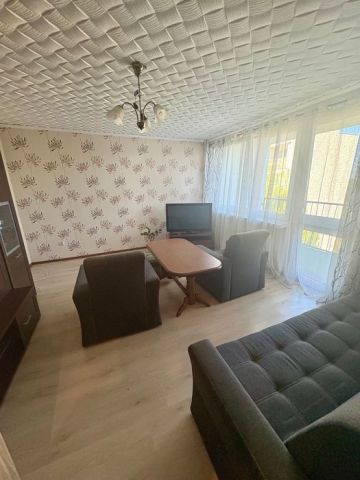 Mieszkanie 3-pokojowe Krapkowice, ul. Szkolna. Zdjęcie 1