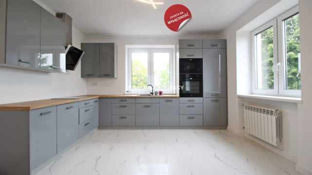 Mieszkanie 4-pokojowe Oleśnica. Zdjęcie 1