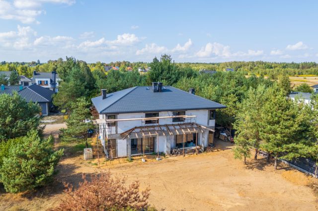 bliźniak, 5 pokoi Dosin. Zdjęcie 23