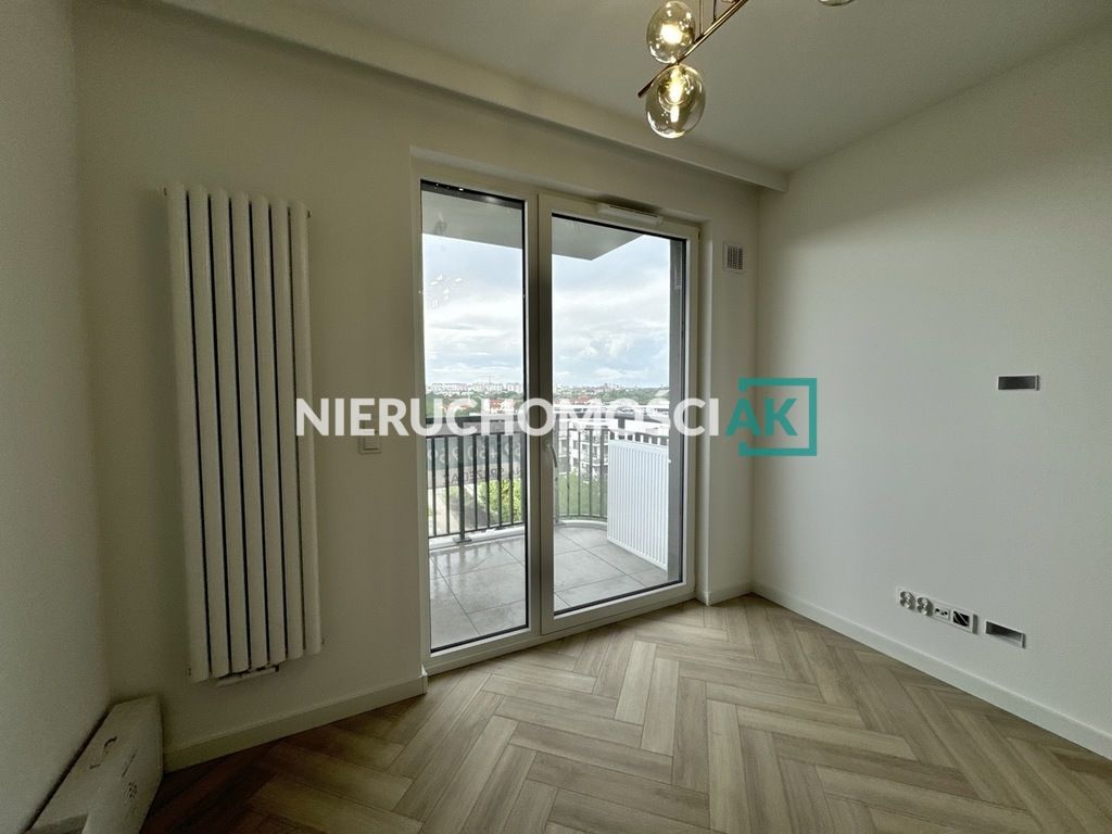 Mieszkanie 2-pokojowe Poznań, ul. Stanisława Barańczaka. Zdjęcie 4