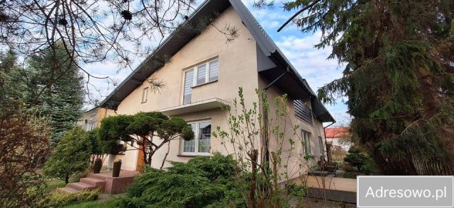 dom wolnostojący, 5 pokoi Niedrzwica Duża. Zdjęcie 1