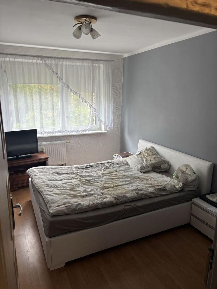 Mieszkanie 3-pokojowe Głębokie. Zdjęcie 4