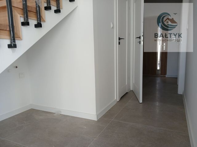 dom wolnostojący, 5 pokoi Luzino. Zdjęcie 6