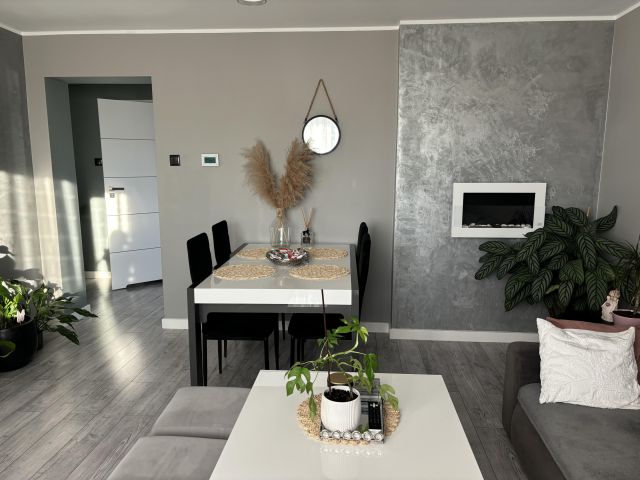 Mieszkanie 3-pokojowe Kietrz, ul. Długa. Zdjęcie 1