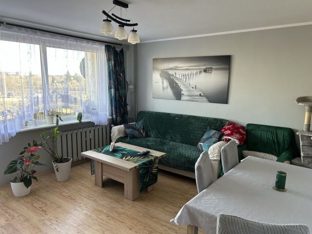 Mieszkanie 4-pokojowe Świebodzin. Zdjęcie 1