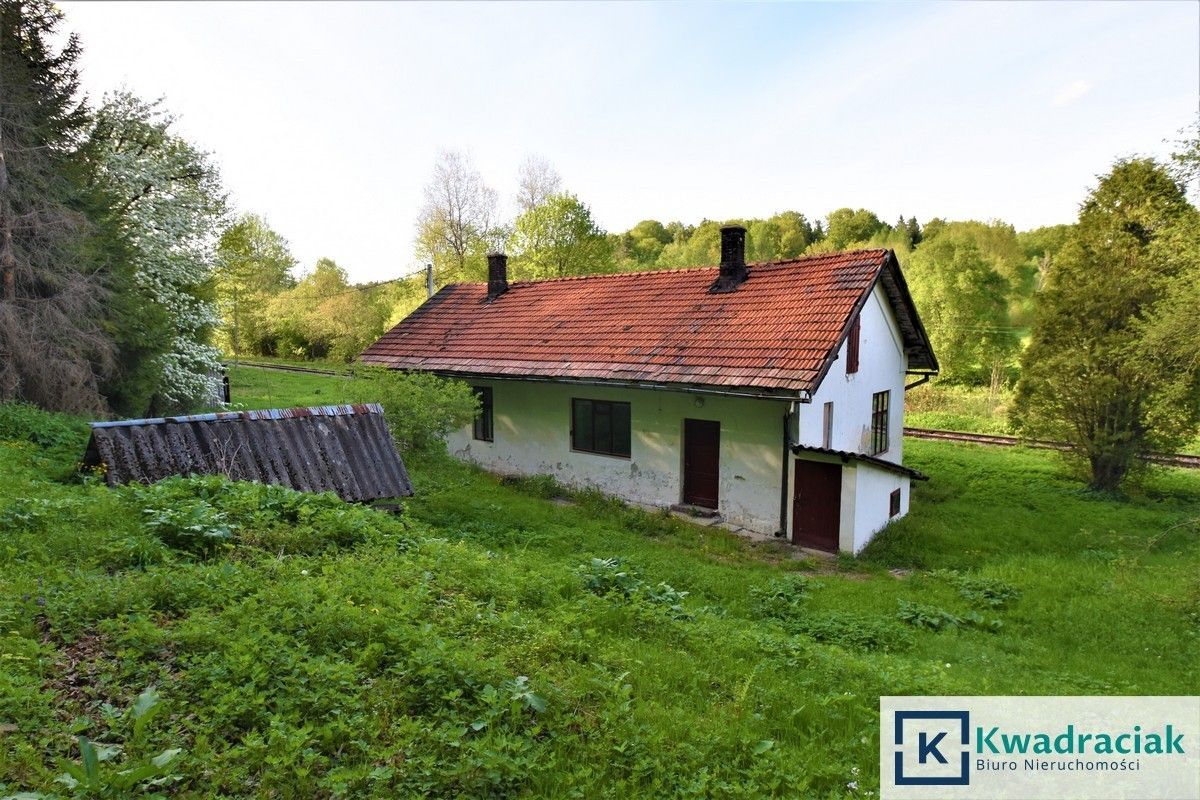 dom wolnostojący, 4 pokoje Uherce Mineralne