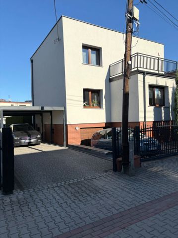 dom wolnostojący, 4 pokoje Toszek, ul. Curie-Skłodowskiej. Zdjęcie 1