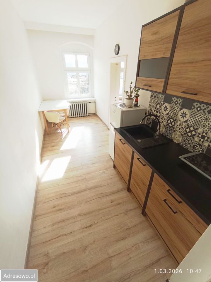 Mieszkanie 3-pokojowe Świdnica, ul. Wałbrzyska. Zdjęcie 3