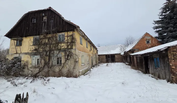 dom wolnostojący, 7 pokoi Henryków Lubański, 96