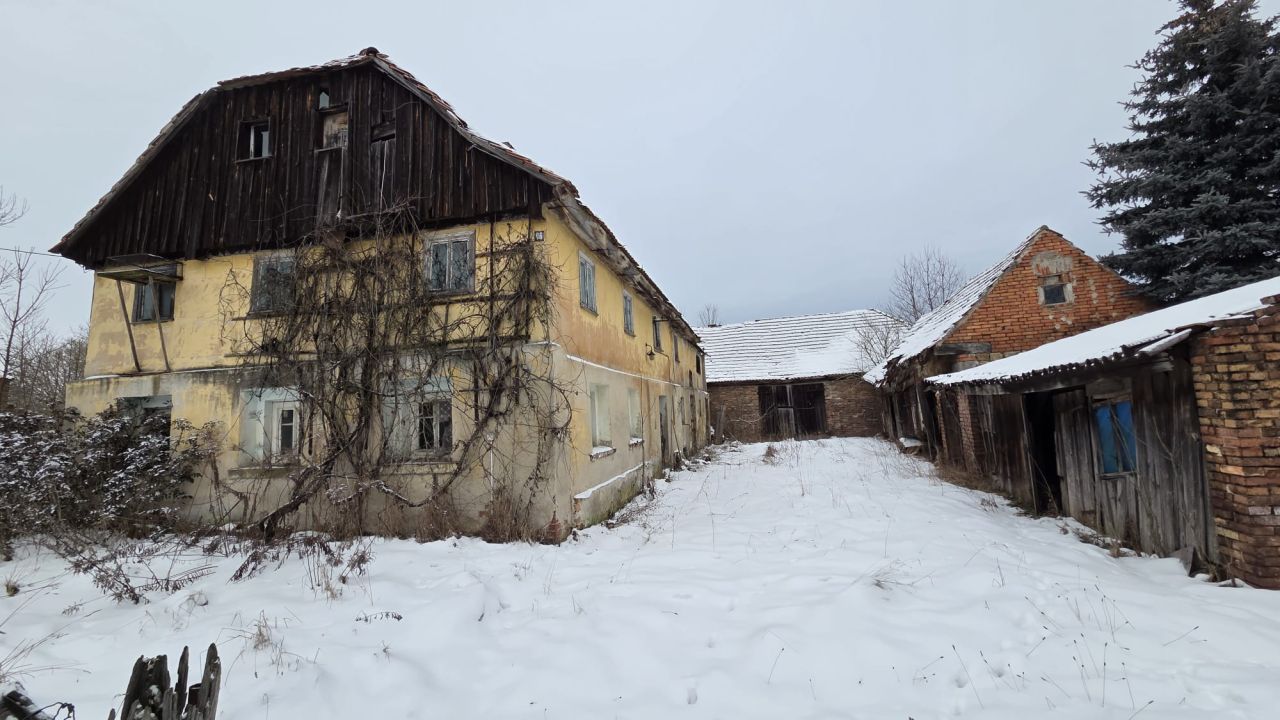 dom wolnostojący, 7 pokoi Henryków Lubański, 96. Zdjęcie 1