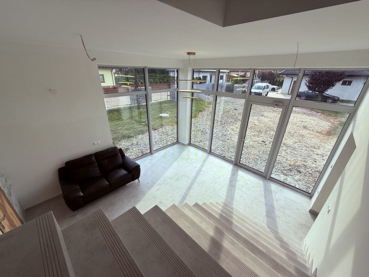 Lokal Warszawa, ul. Kobiałka. Zdjęcie 17