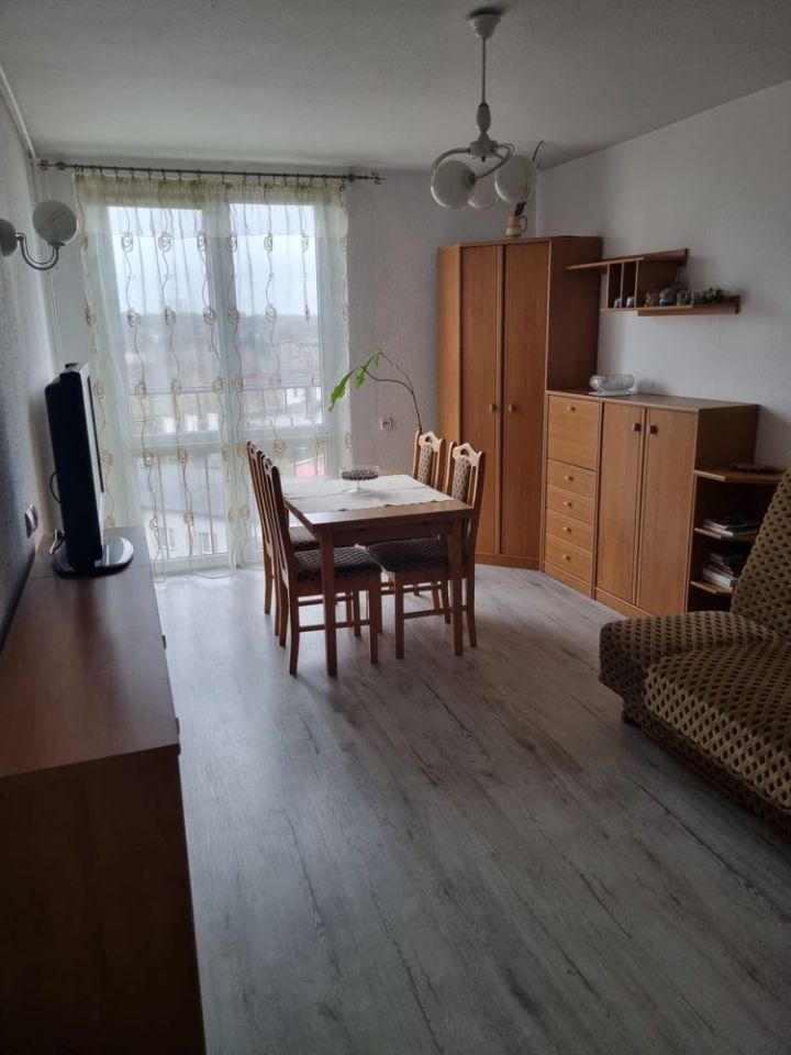 Mieszkanie 3-pokojowe Janowiec Wielkopolski. Zdjęcie 1